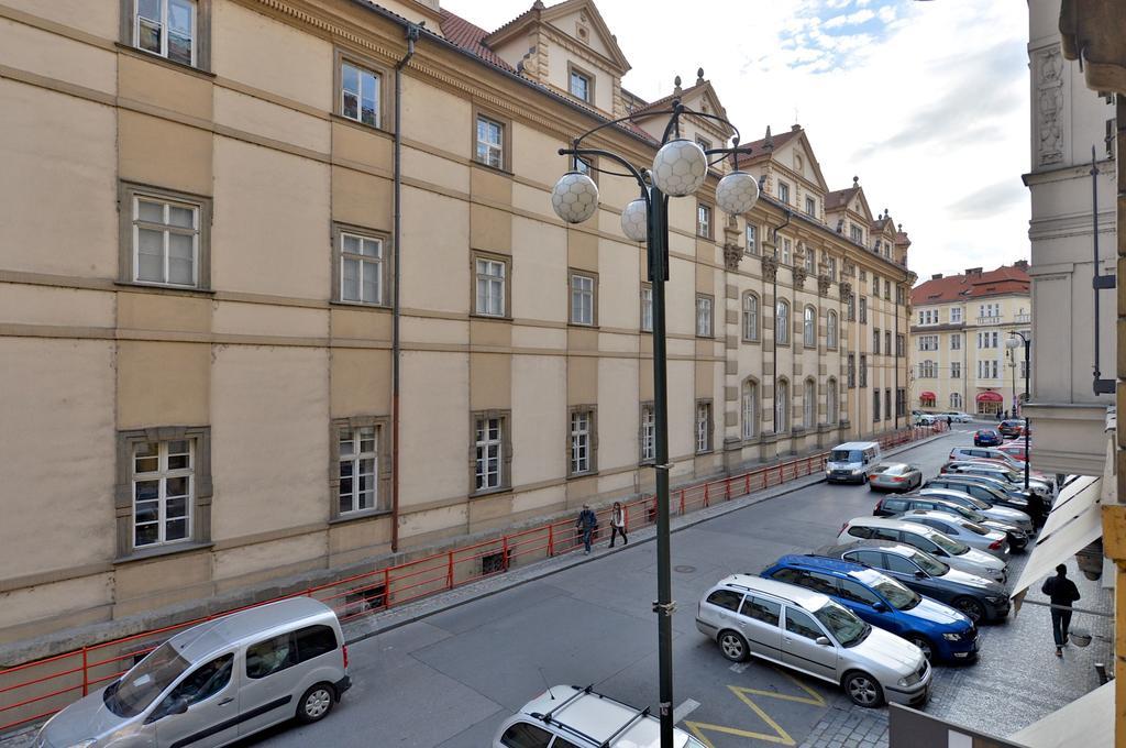 Stunning Charles Bridge Apartment Prag Dış mekan fotoğraf